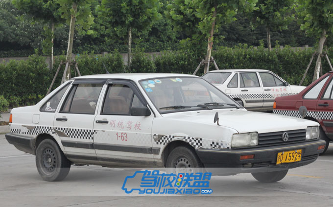 上海明統(tǒng)駕校