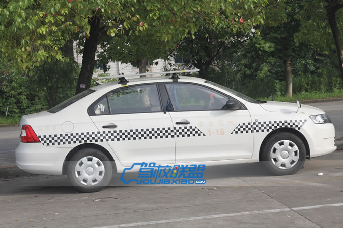 強(qiáng)生駕校教練車(chē)