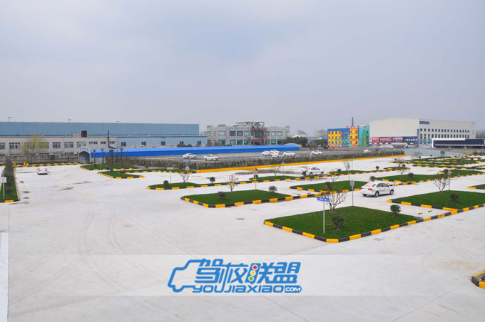新星駕校科目二場地